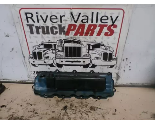 International VT365 Valve Cover