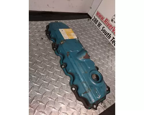 International VT365 Valve Cover