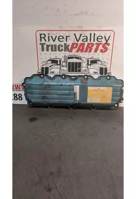 International VT365 Valve Cover