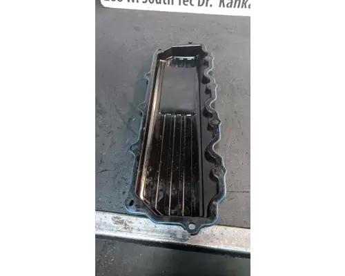 International VT365 Valve Cover