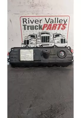 International VT365 Valve Cover