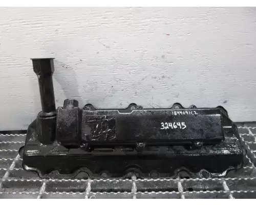 International VT365 Valve Cover