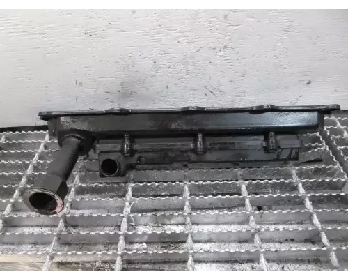 International VT365 Valve Cover