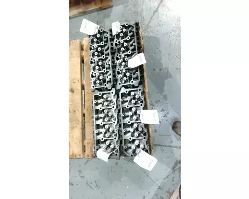 Cylinder Head International VT365 River City Truck Parts Inc.