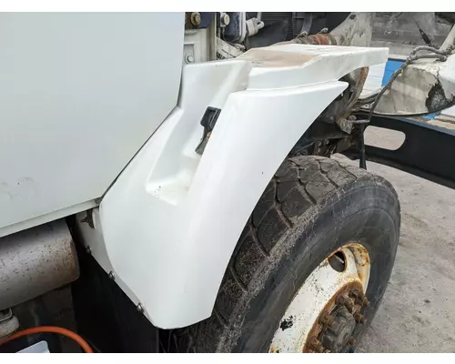 International WORKSTAR Fender