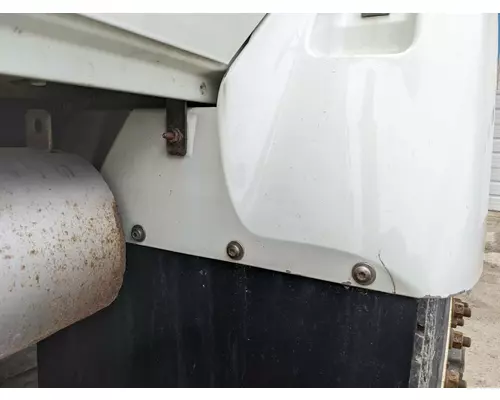 International WORKSTAR Fender