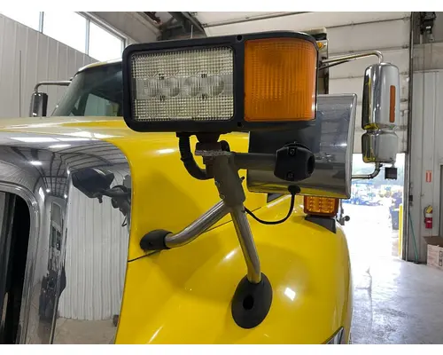 International WORKSTAR Hood