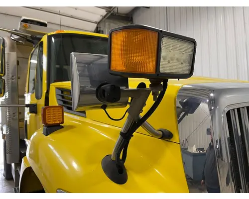 International WORKSTAR Hood