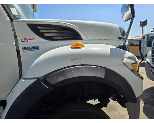 International WorkStar 7400 Hood