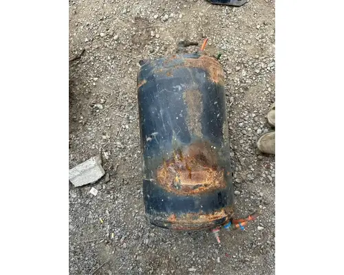 International WorkStar 7500 Air Tank