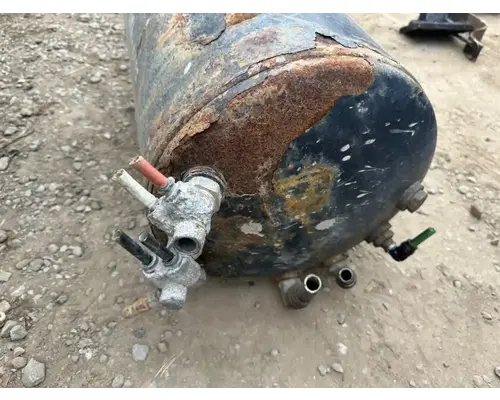 International WorkStar 7500 Air Tank