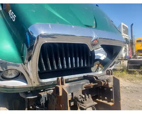 International WorkStar 7500 Hood