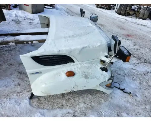 International WorkStar 7500 Hood