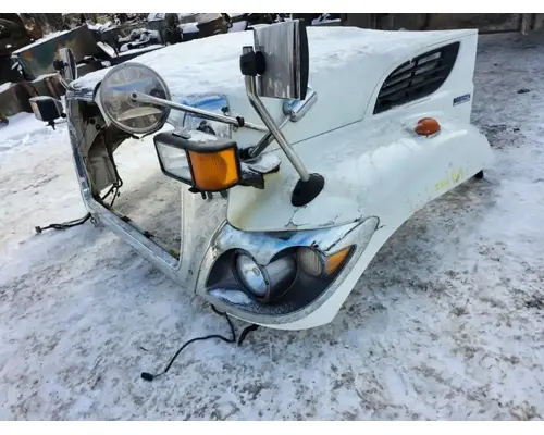 International WorkStar 7500 Hood