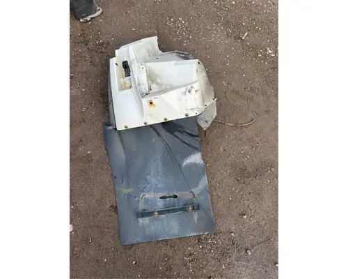 International WorkStar 7600 Fender Extension