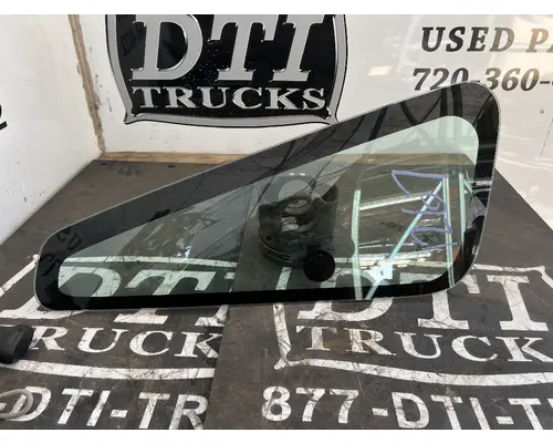 Door Vent Glass, Front INTERNATIONAL Workstar DTI Trucks