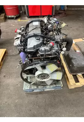 Isuzu 4HE1TC Engine Assembly