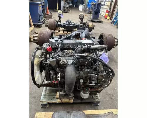 Isuzu 4HE1TC Engine Assembly