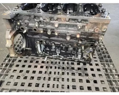 Isuzu 4HK1-TC Cylinder Block