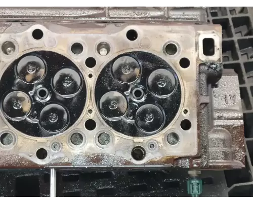 Isuzu 4HK1-TC Cylinder Head