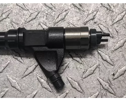 Isuzu 4HK1-TC Fuel Injector