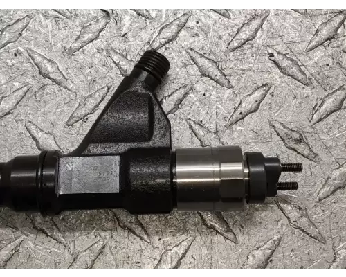 Isuzu 4HK1-TC Fuel Injector