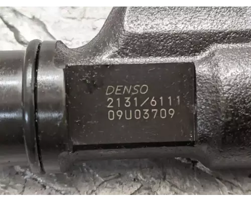 Isuzu 4HK1-TC Fuel Injector