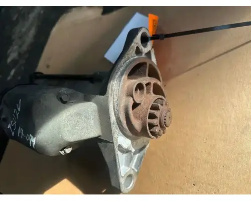 Isuzu 4HK1-TC Starter Motor