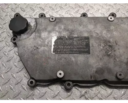 Isuzu 4HK1-TC Valve Cover