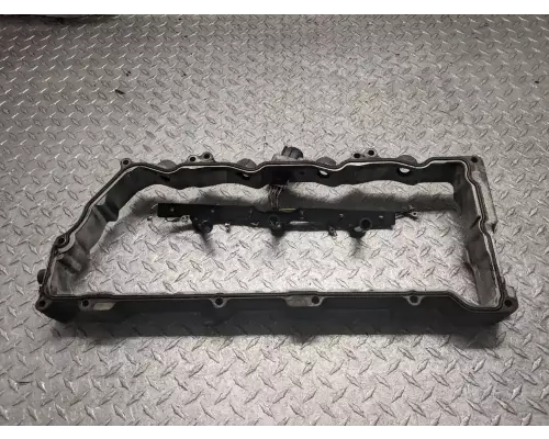 Isuzu 4HK1-TC Valve Cover