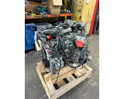 Isuzu 4HK1TC Engine Assembly