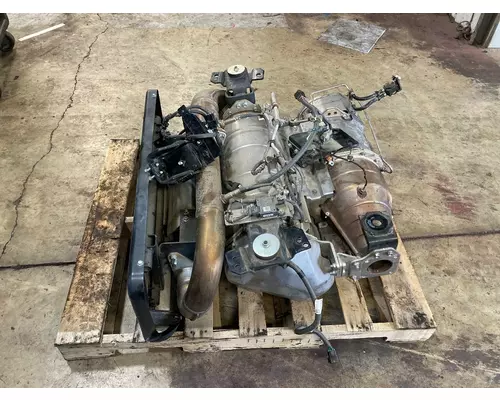 Isuzu 4HK1T Exhaust DPF Assembly