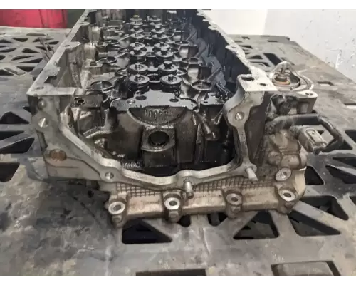 Isuzu 4JJ1-TC Cylinder Head