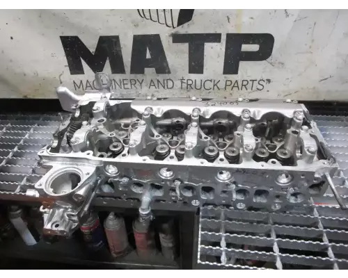 Isuzu 4JJ1 Cylinder Head