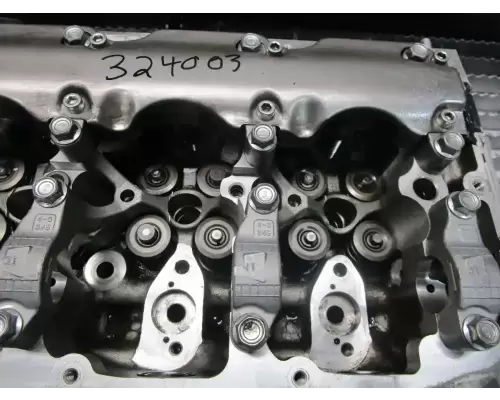 Isuzu 4JJ1 Cylinder Head