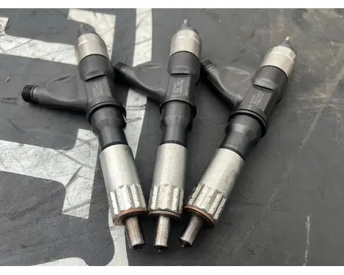 Fuel Injector ISUZU 4HK1TC DTI Trucks