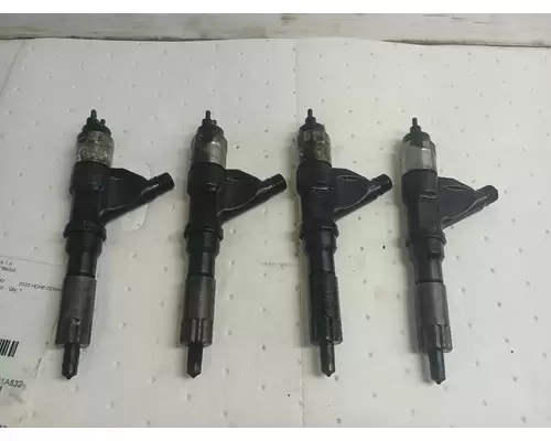 Fuel Injector Isuzu 4HK1TC Spalding Auto Parts