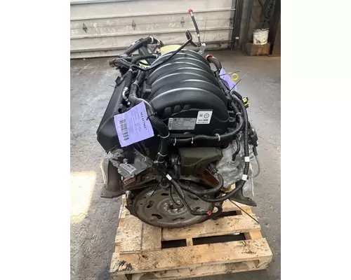 Isuzu 6.6L Engine Assembly