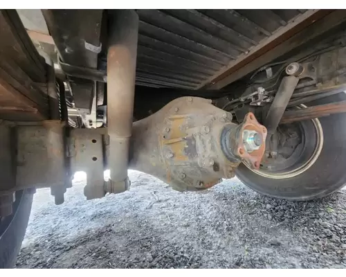 Isuzu 6CP Axle Assembly, Rear