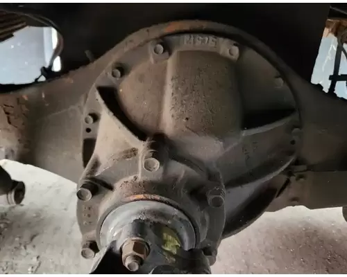 Isuzu 6CP Axle Assembly, Rear