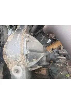 Isuzu 6CP Rears (Rear)