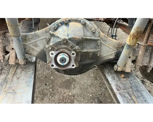 Isuzu 6CP Rears (Rear)