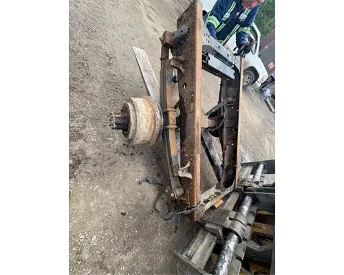 Isuzu 6CP Rears (Rear)