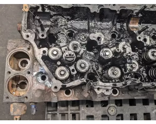 Isuzu C Series Cylinder Head