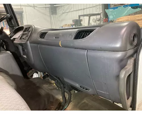 Isuzu FSR Dash Assembly