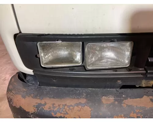 Isuzu FSR Headlamp Assembly