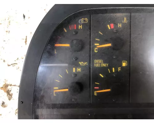 Isuzu FSR Instrument Cluster