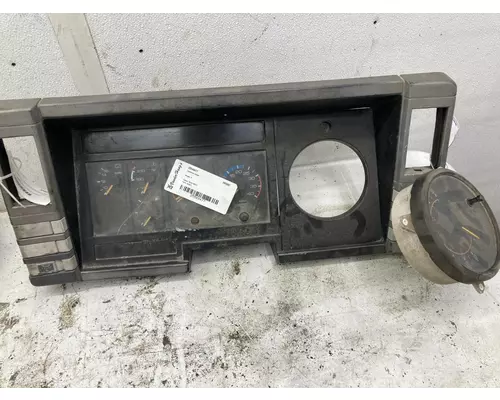 Isuzu FSR Instrument Cluster