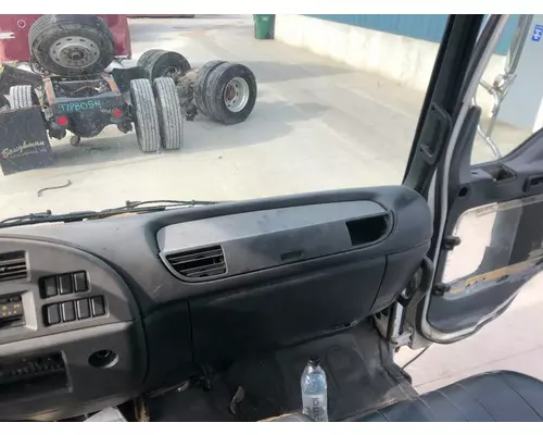 Isuzu FTR Dash Assembly