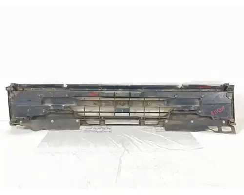 Isuzu FTR Grille